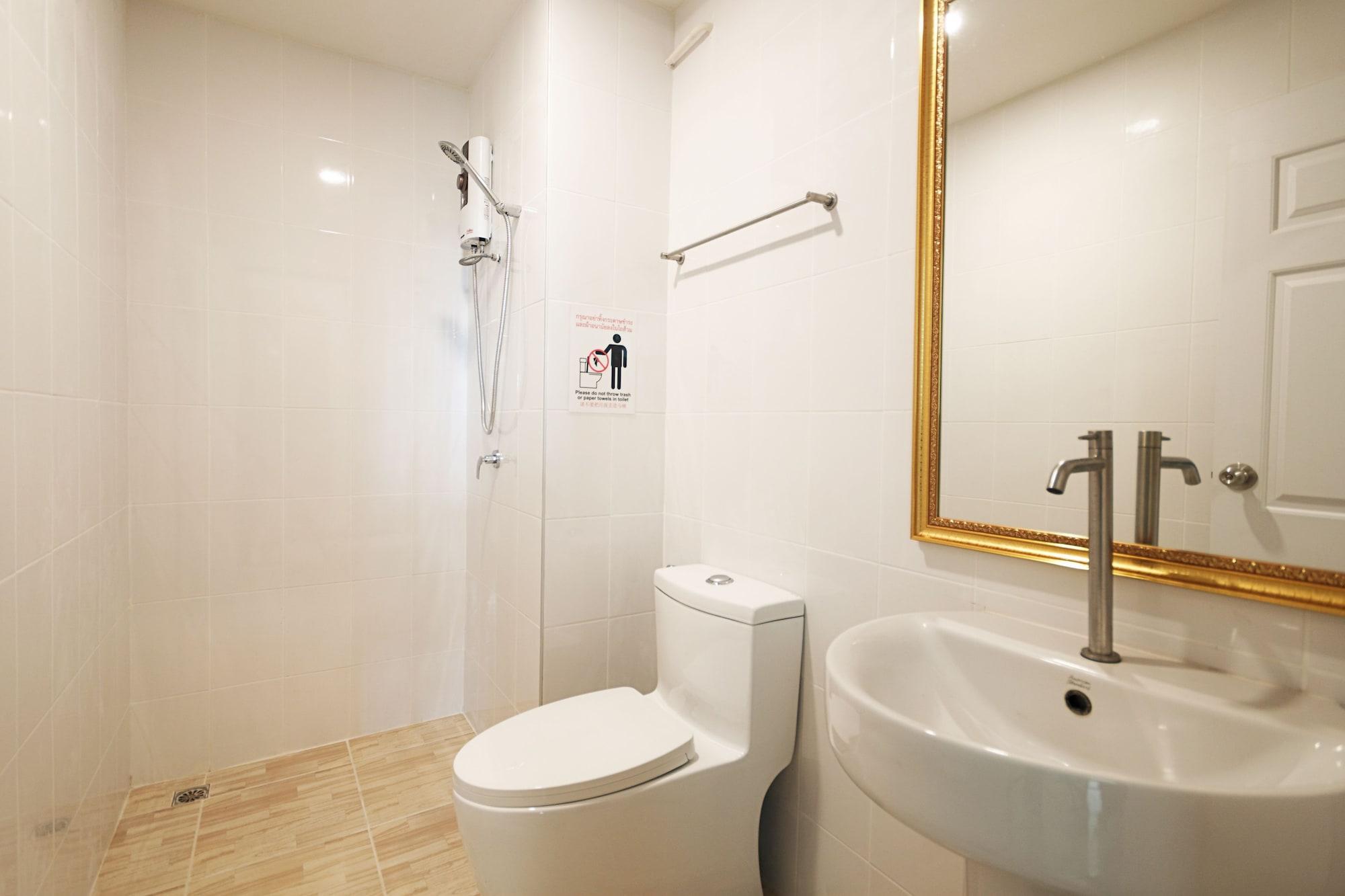 Happy Hostel Паттайя Экстерьер фото