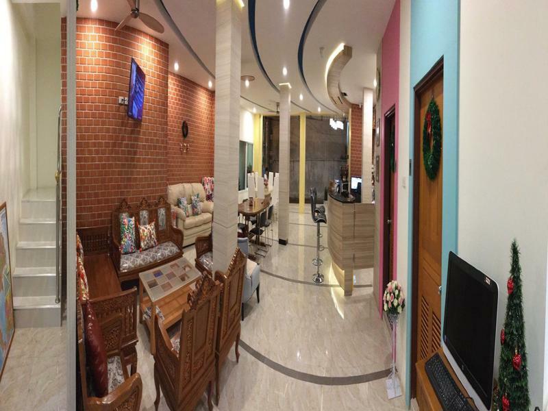 Happy Hostel Паттайя Экстерьер фото